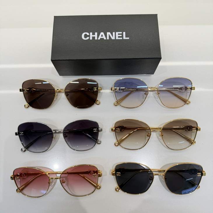Picture of Chanel Sunglasses _SKUfw80535459fw